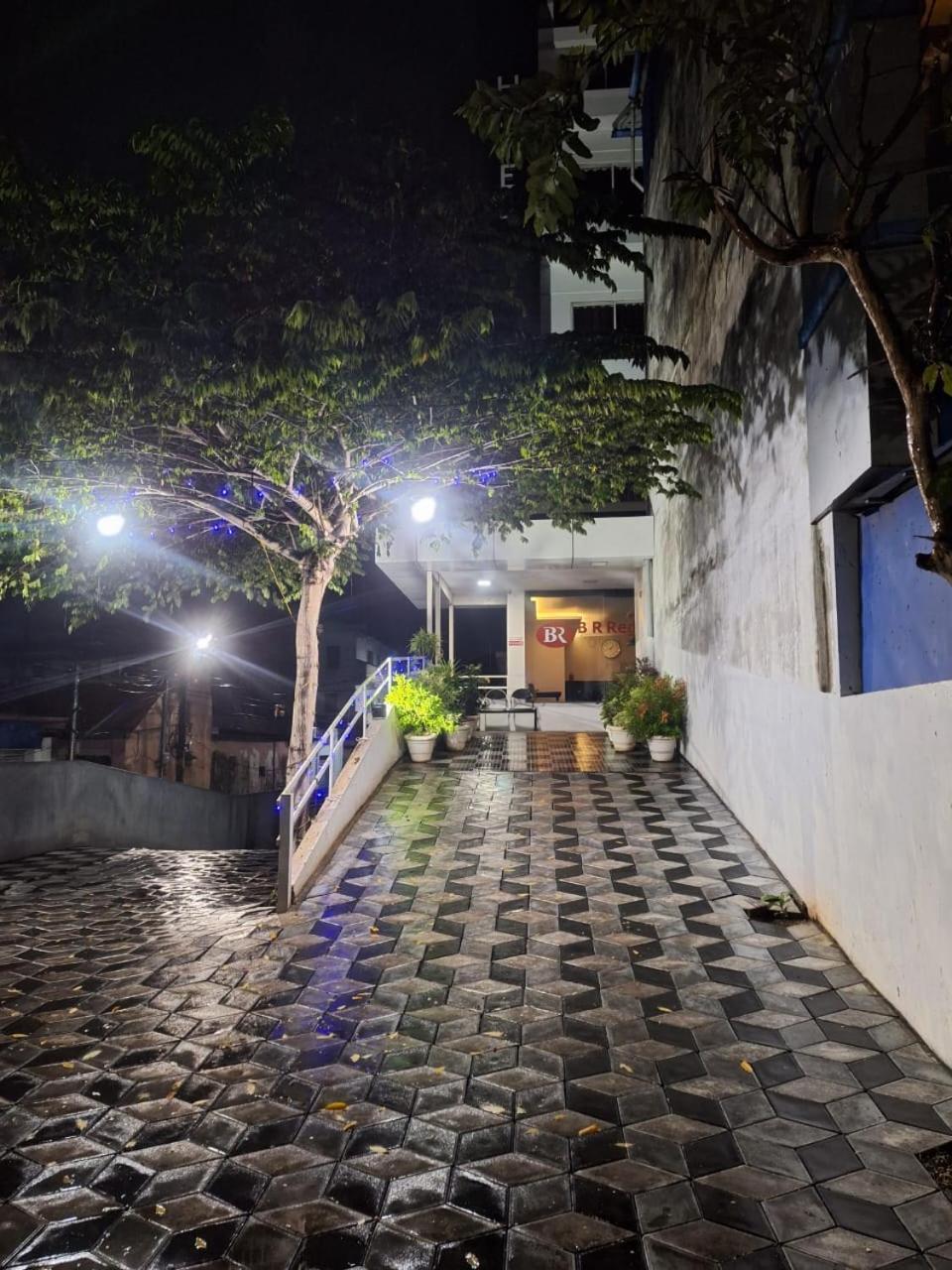 Hotel B R Regency Thiruvananthapuram Exterior foto