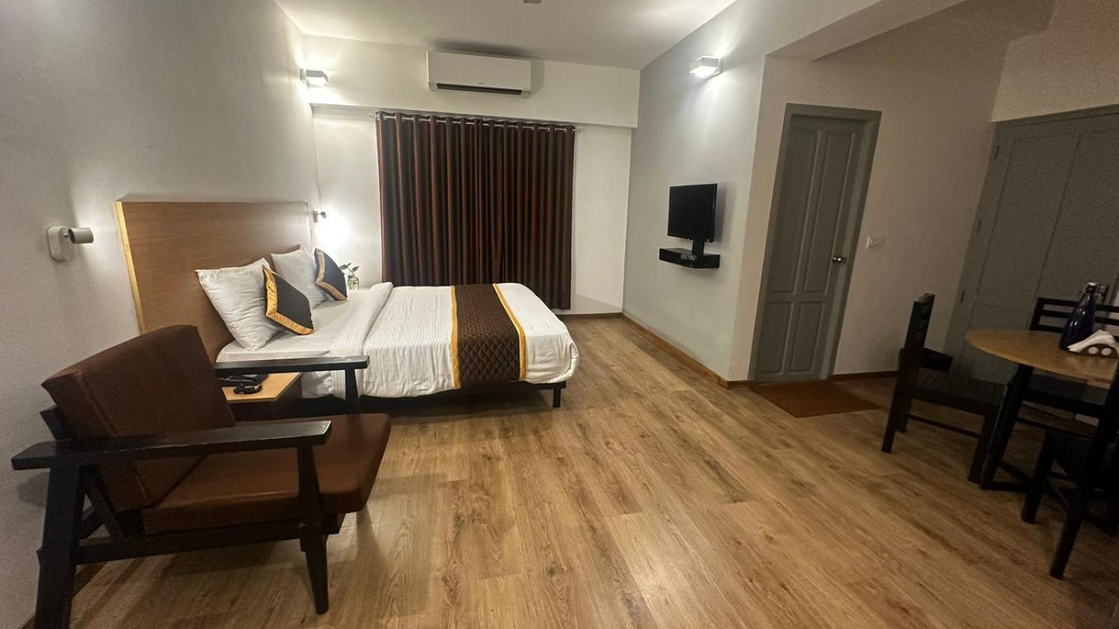 Hotel B R Regency Thiruvananthapuram Exterior foto