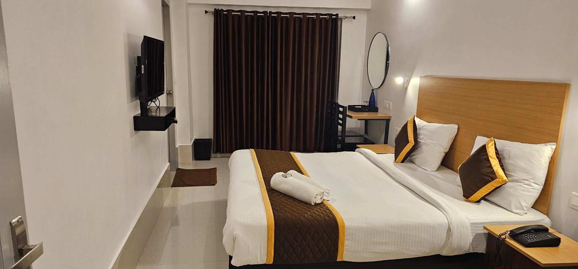 Hotel B R Regency Thiruvananthapuram Exterior foto
